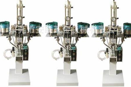 全自動鉚釘機(jī)為何受市場歡迎？好品質(zhì)帶來高效生產(chǎn)！