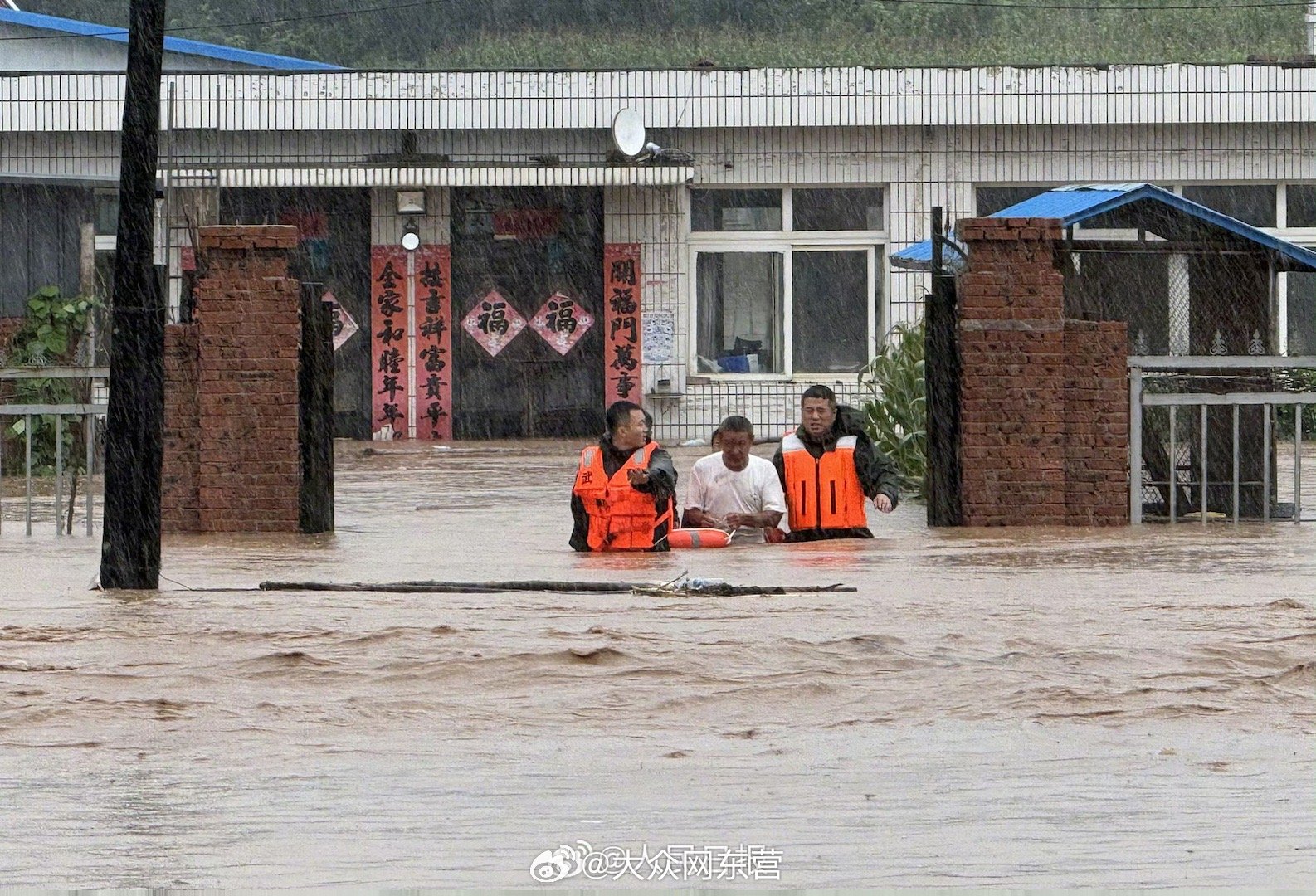 岫巖洪災瞞報事件揭秘，災難應對與透明度面臨雙重挑戰